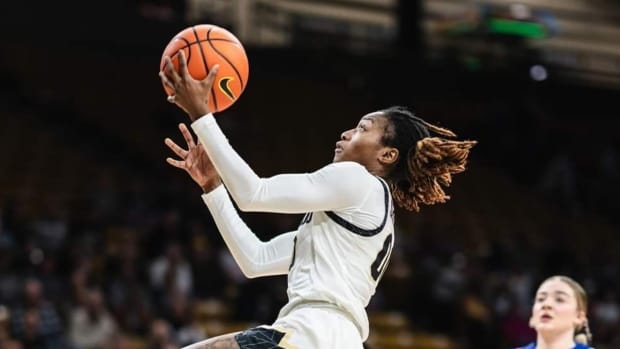 Jaylym Sherrod during game at aznð